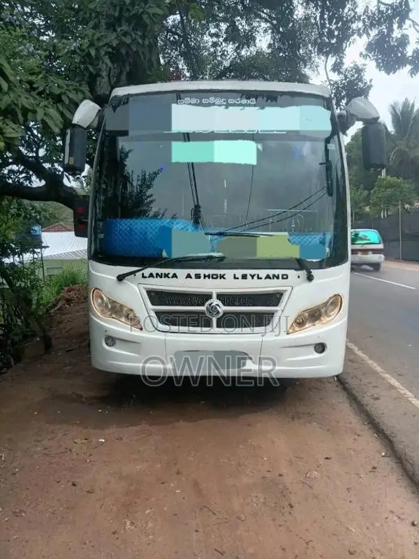 Ashok-Leyland Leyland 2015 Bus (Used)
