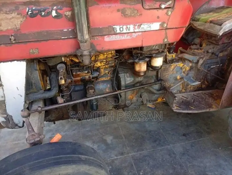 Massey-Ferguson 135 DL 1998 Tractor (Used)