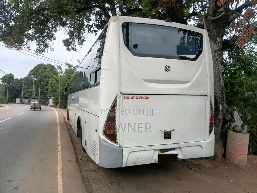 Ashok-Leyland Leyland 2015 Bus (Used)