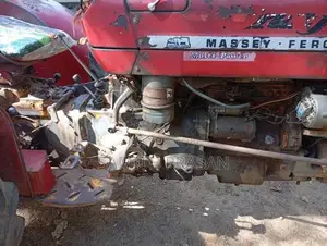 Massey-Ferguson 135 DL 1998 Tractor (Used)