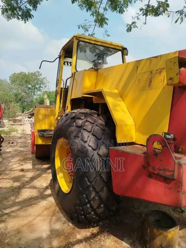Dfac Roll 2011 Heavy-Duty (Used)