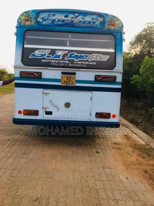 Ashok-Leyland Viking 2002 Bus (Used)