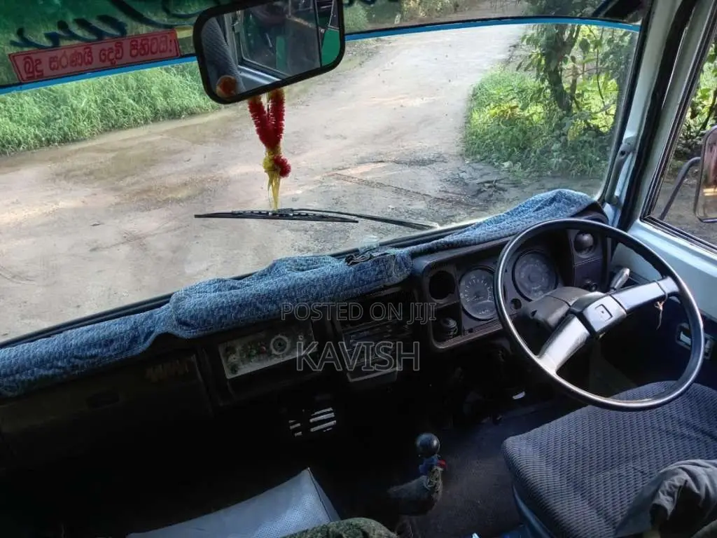 Mitsubishi Rosa 1986 Bus (Used)