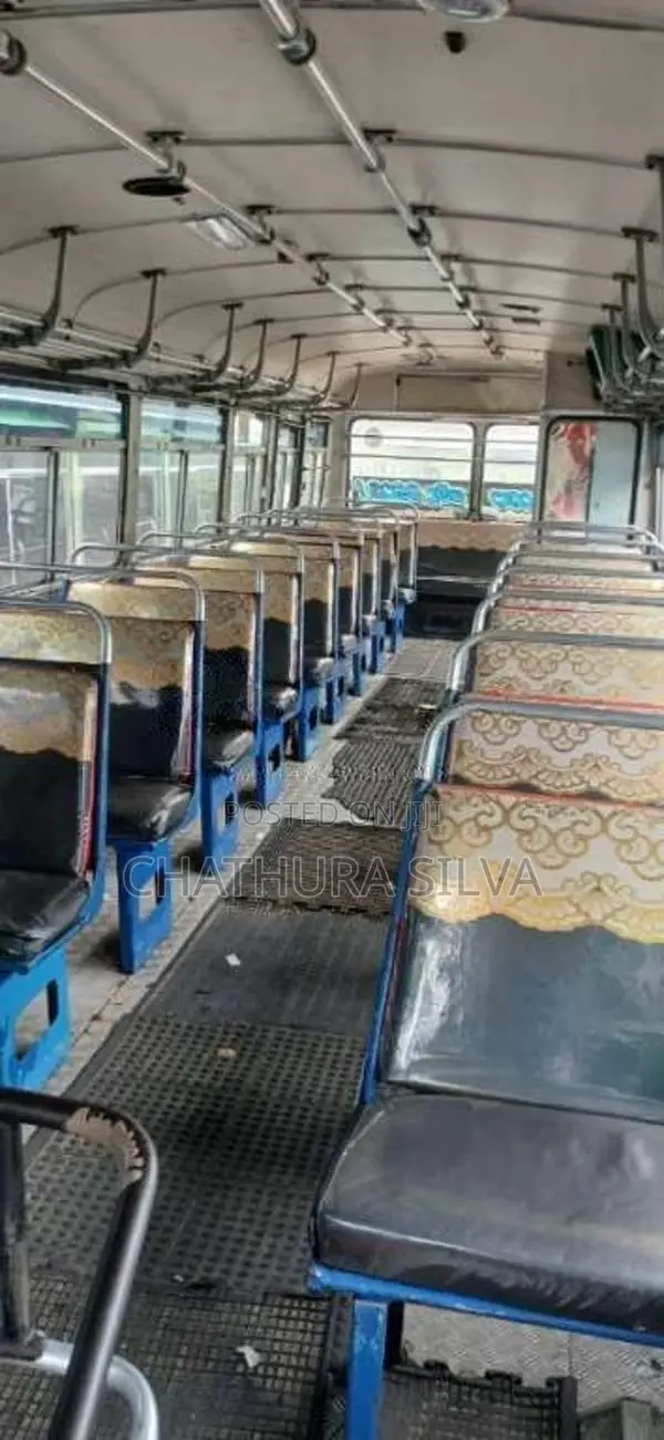 Ashok-Leyland Viking 2005 Bus (Used)