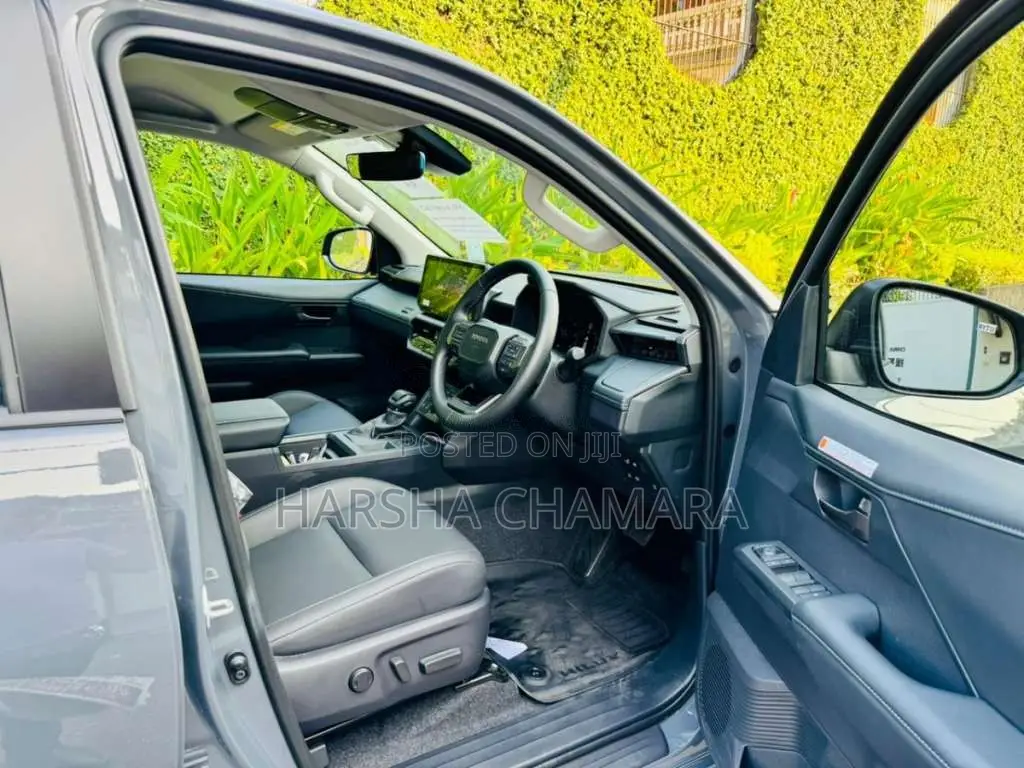 Toyota Hilux Travo Overland 2025 Pickup (Used)