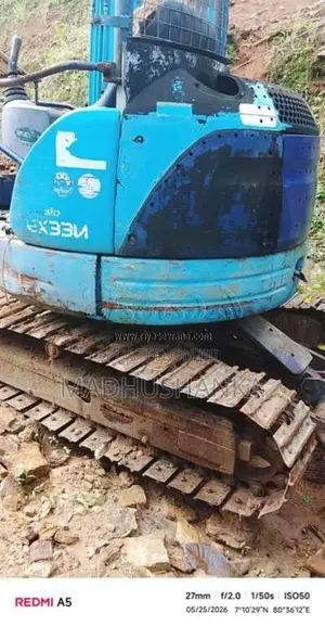 Hitachi Excavator 2011 Heavy-Duty (Used)