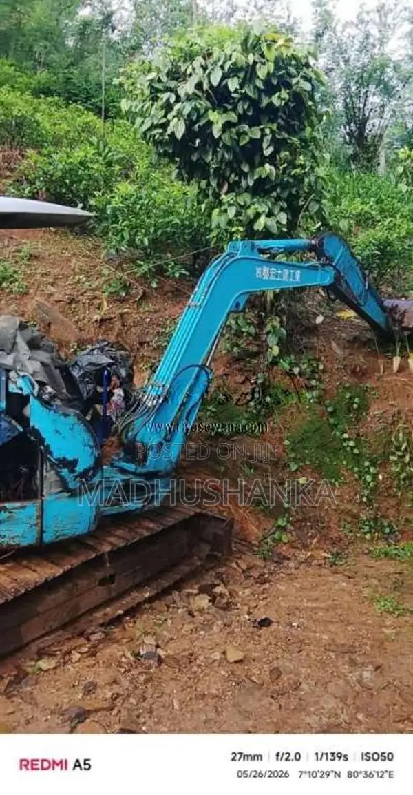 Hitachi Excavator 2011 Heavy-Duty (Used)