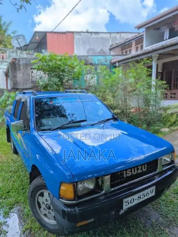 Isuzu Double Cab 1988 Pickup (Used)