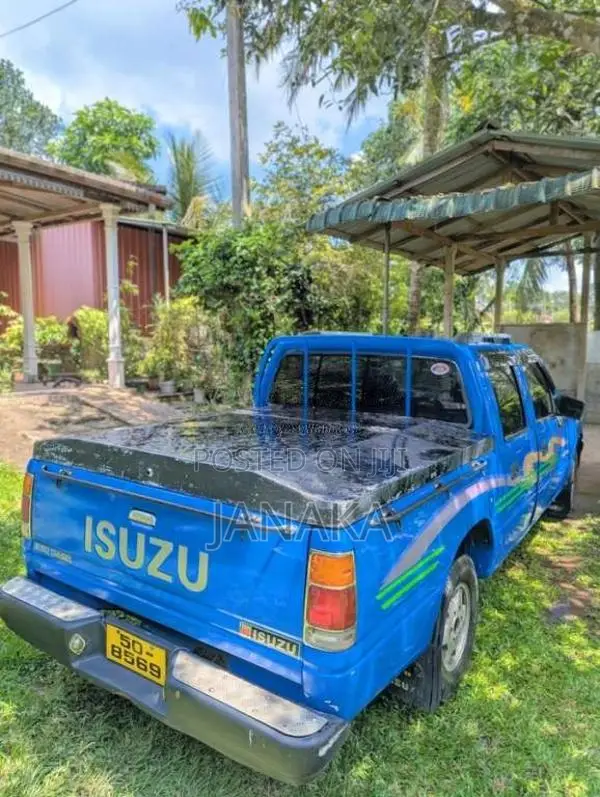 Isuzu Double Cab 1988 Pickup (Used)