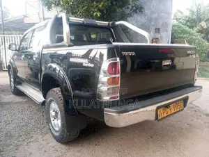 Toyota Hilux 2007 Pickup (Used)