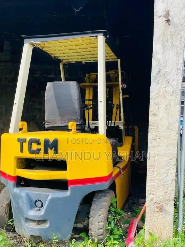 Isuzu Forklift 2015 Heavy-Duty (Used)