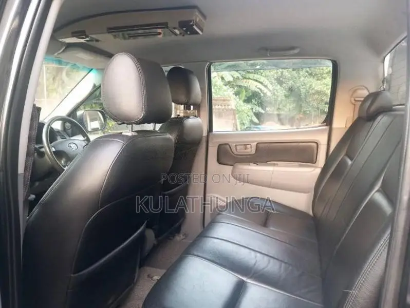 Toyota Hilux 2007 Pickup (Used)