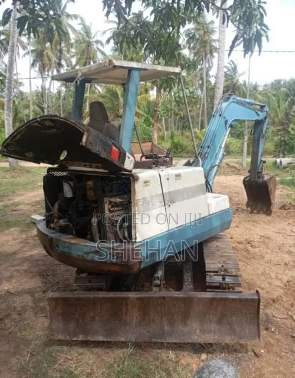 Mitsubishi Excavator 2000 Heavy-Duty (Used)