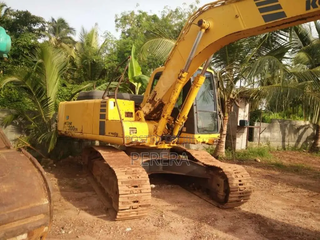 Komatsu PC2006 2004 Heavy-Duty (Used)