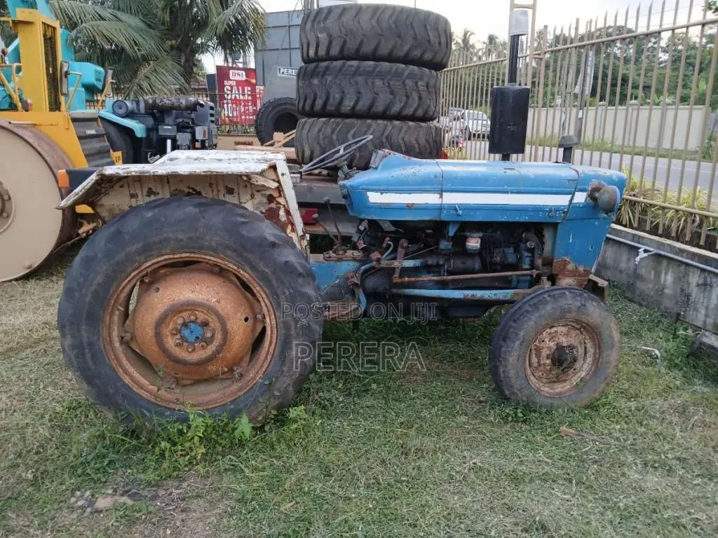 Ford 3600 1990 Tractor (Used)