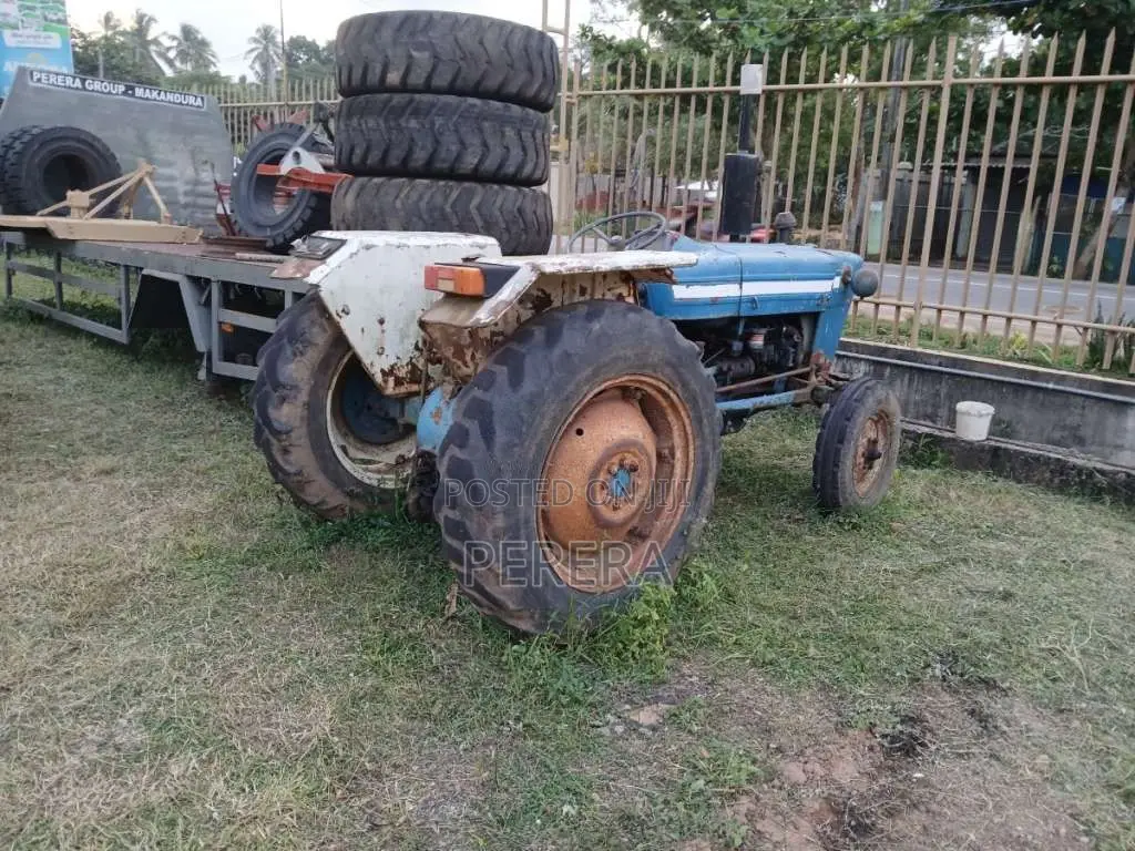 Ford 3600 1990 Tractor (Used)