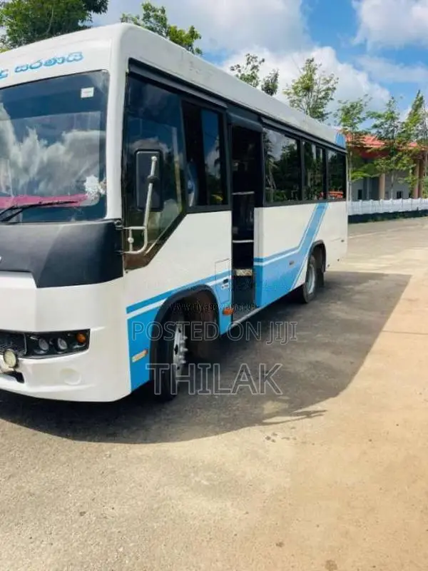 Ashok-Leyland Mitra 2015 Bus (Used)