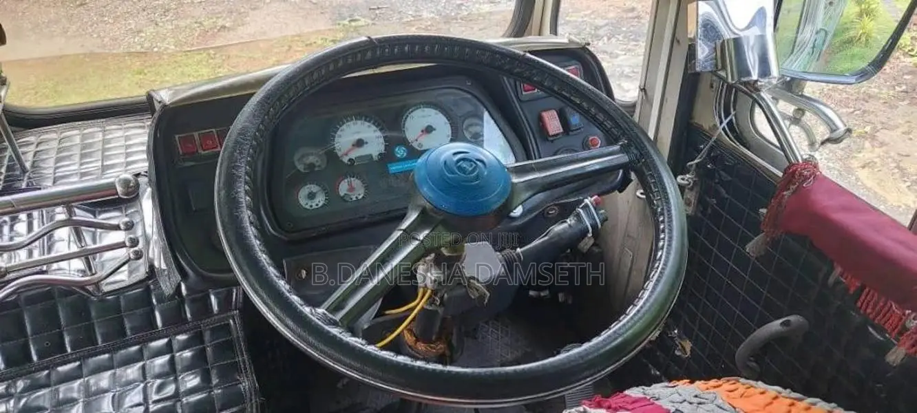 Ashok-Leyland Viking 2016 Bus (Used)