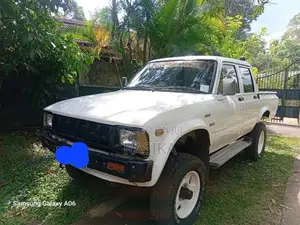 Toyota Hilux 1984 Pickup (Used)