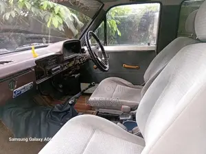 Toyota Hilux 1984 Pickup (Used)