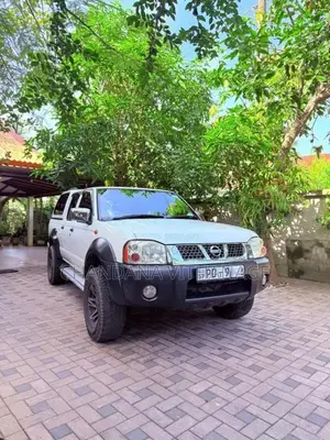 Nissan D22 2012 Pickup (Used)