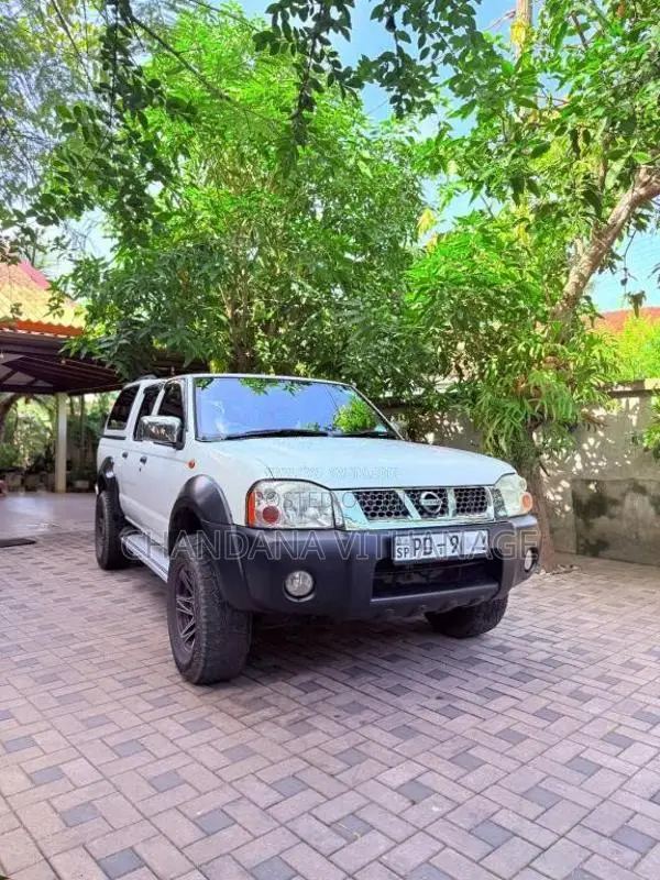 Nissan D22 2012 Pickup (Used)