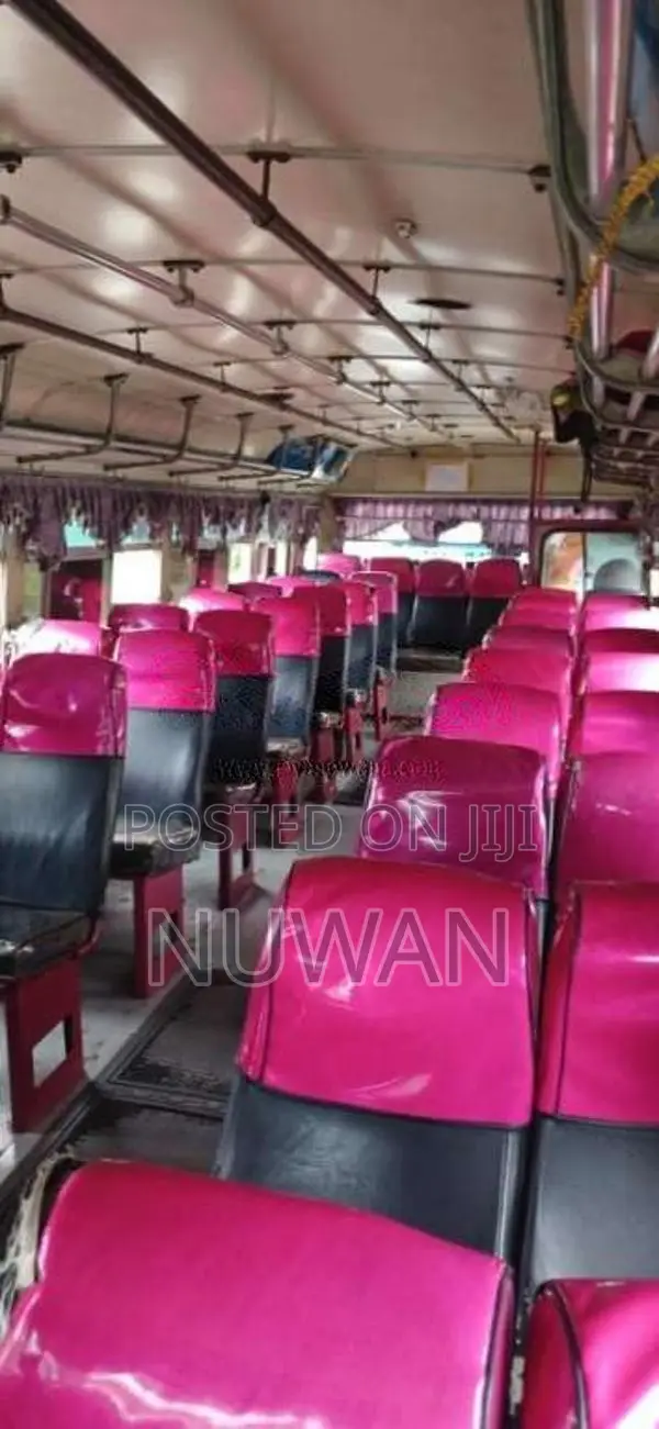 Ashok-Leyland Viking 2004 Bus (Used)