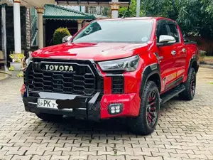 Toyota Hilux 2017 Pickup (Used)