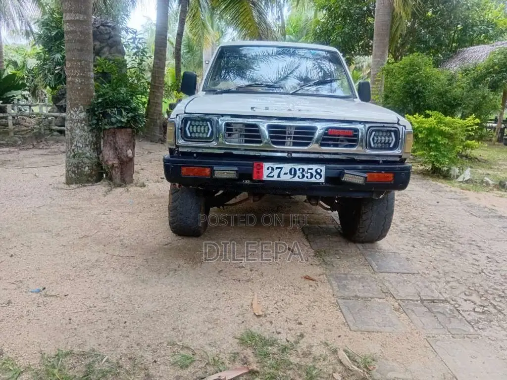 Nissan 720 1981 Pickup (Used)