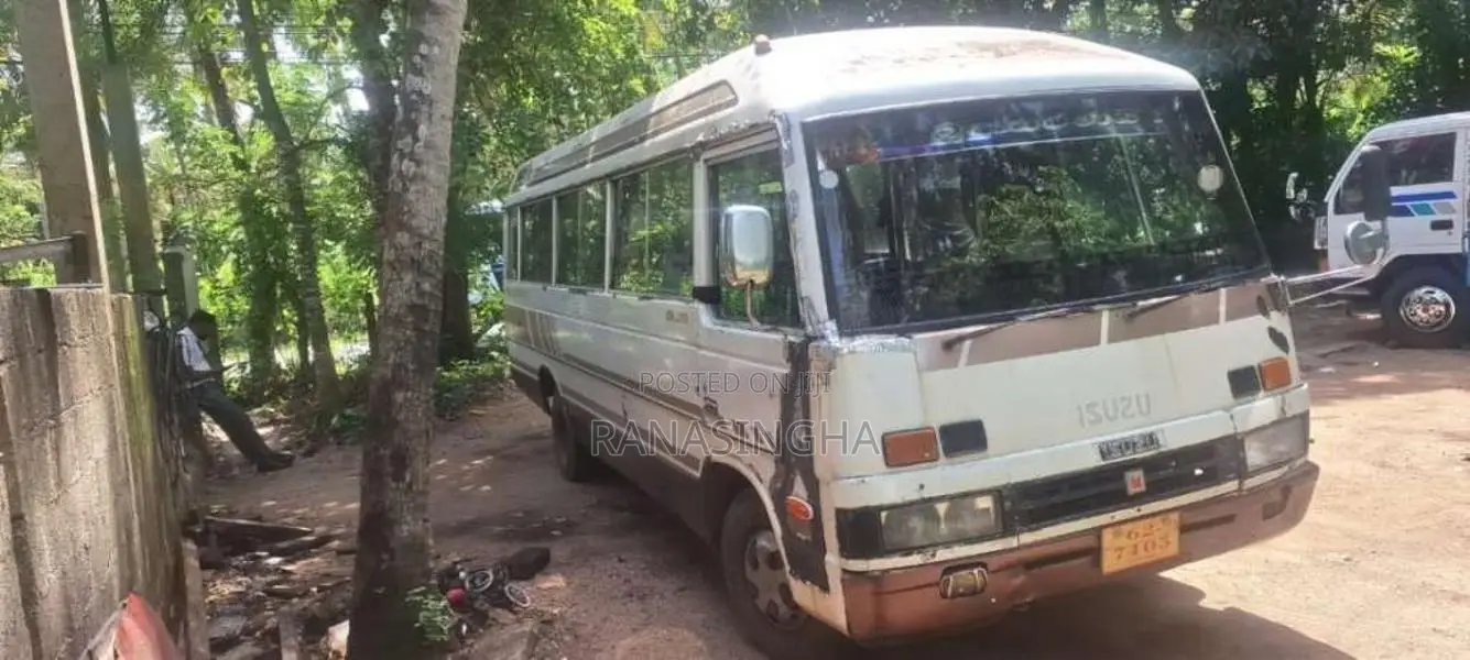 Isuzu Journey L 1992 Bus (Used)