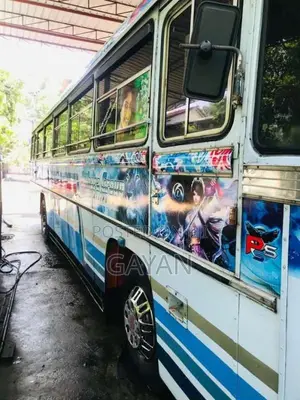 Ashok-Leyland Viking 2006 Bus (Used)