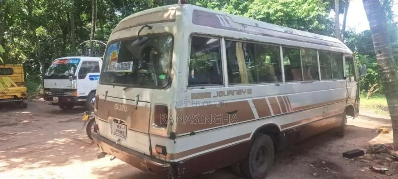 Isuzu Journey L 1992 Bus (Used)