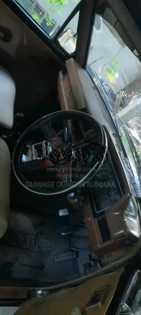 Nissan UA720 1983 Pickup (Used)