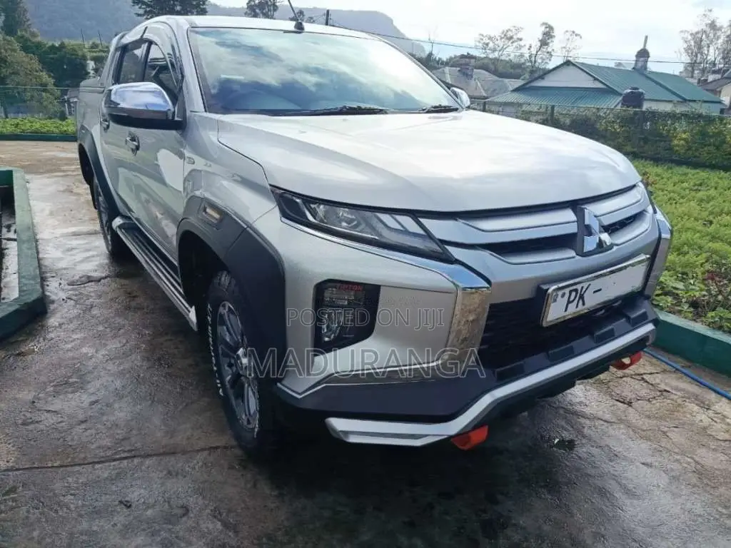 Mitsubishi L200 2020 Pickup (Used)