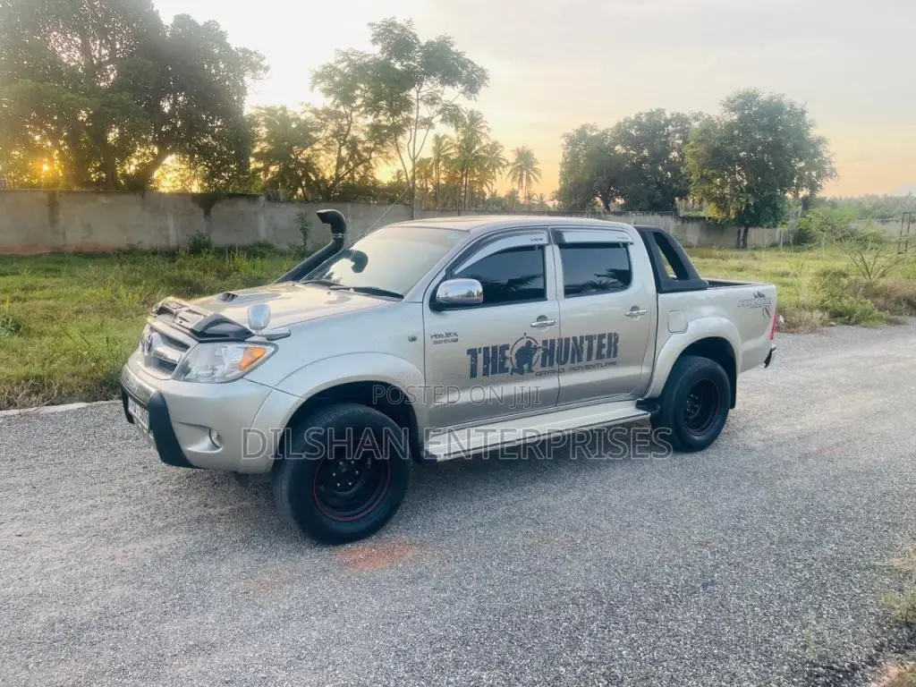 Toyota Hilux 3 0 2012 Pickup (Used)