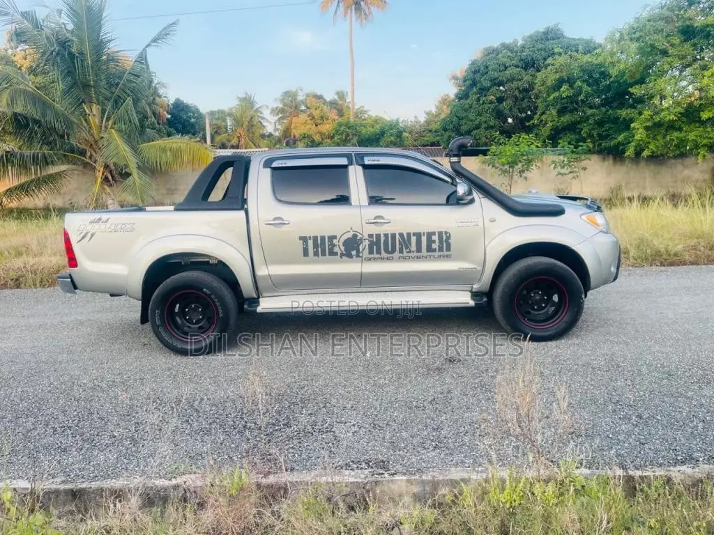 Toyota Hilux 3 0 2012 Pickup (Used)