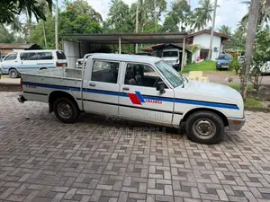 Isuzu L250 1986 Pickup (Used)