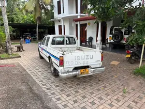 Isuzu L250 1986 Pickup (Used)