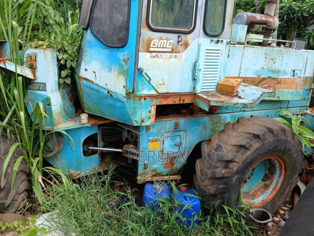 Hitachi LX 80 2014 Heavy-Duty (Used)