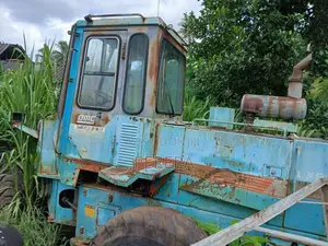 Hitachi LX 80 2014 Heavy-Duty (Used)