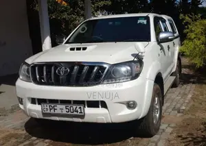 Toyota Hilux 2009 Pickup (Used)