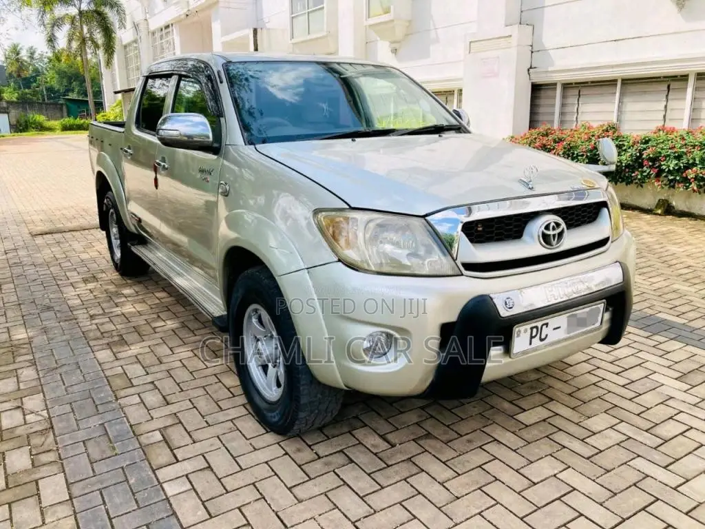 Toyota Hilux 2011 Pickup (Used)
