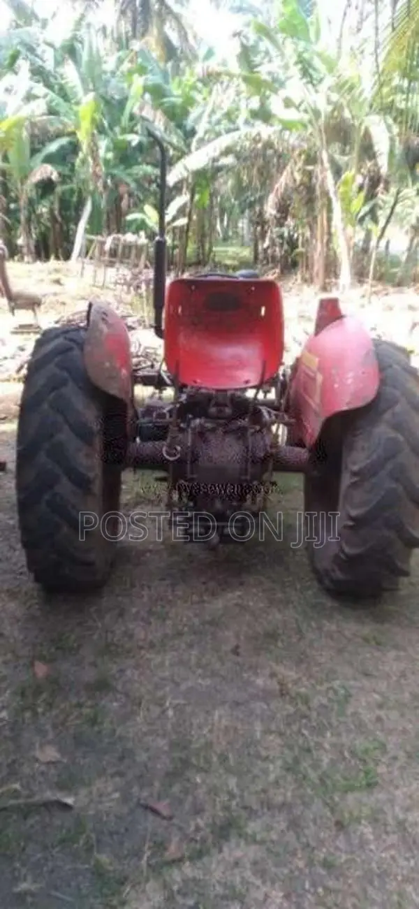 Massey-Ferguson 240 1999 Tractor (Used)