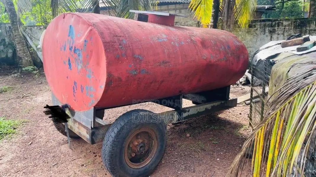 Kubota Bowser 2012 Tractor (Used)