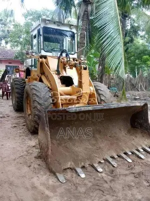 Komatsu 5- 2015 Heavy-Duty (Used)