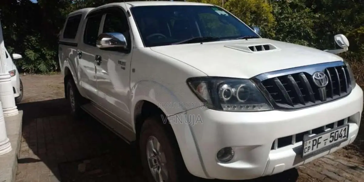 Toyota Hilux 2009 Pickup (Used)