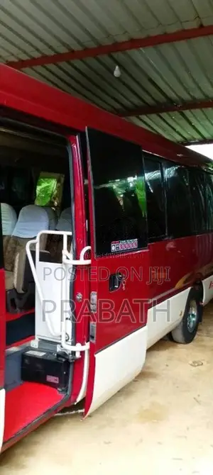 Mitsubishi Fuso 2009 Bus (Used)