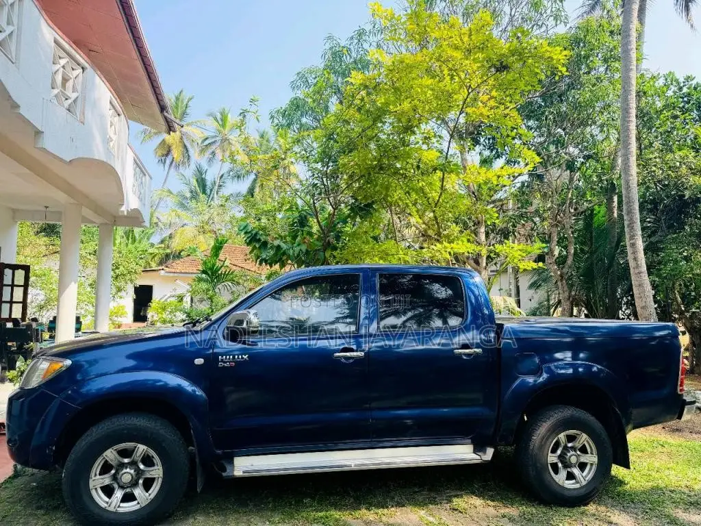 Toyota Hilux 2007 Pickup (Used)