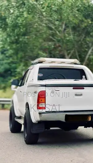 Toyota Hilux 2010 Pickup (Used)