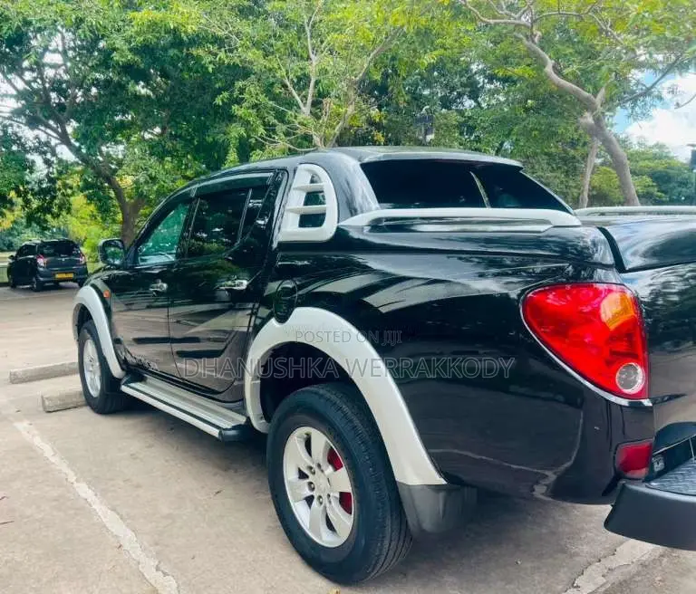 Mitsubishi L200 Warrior 2007 Pickup (Used)